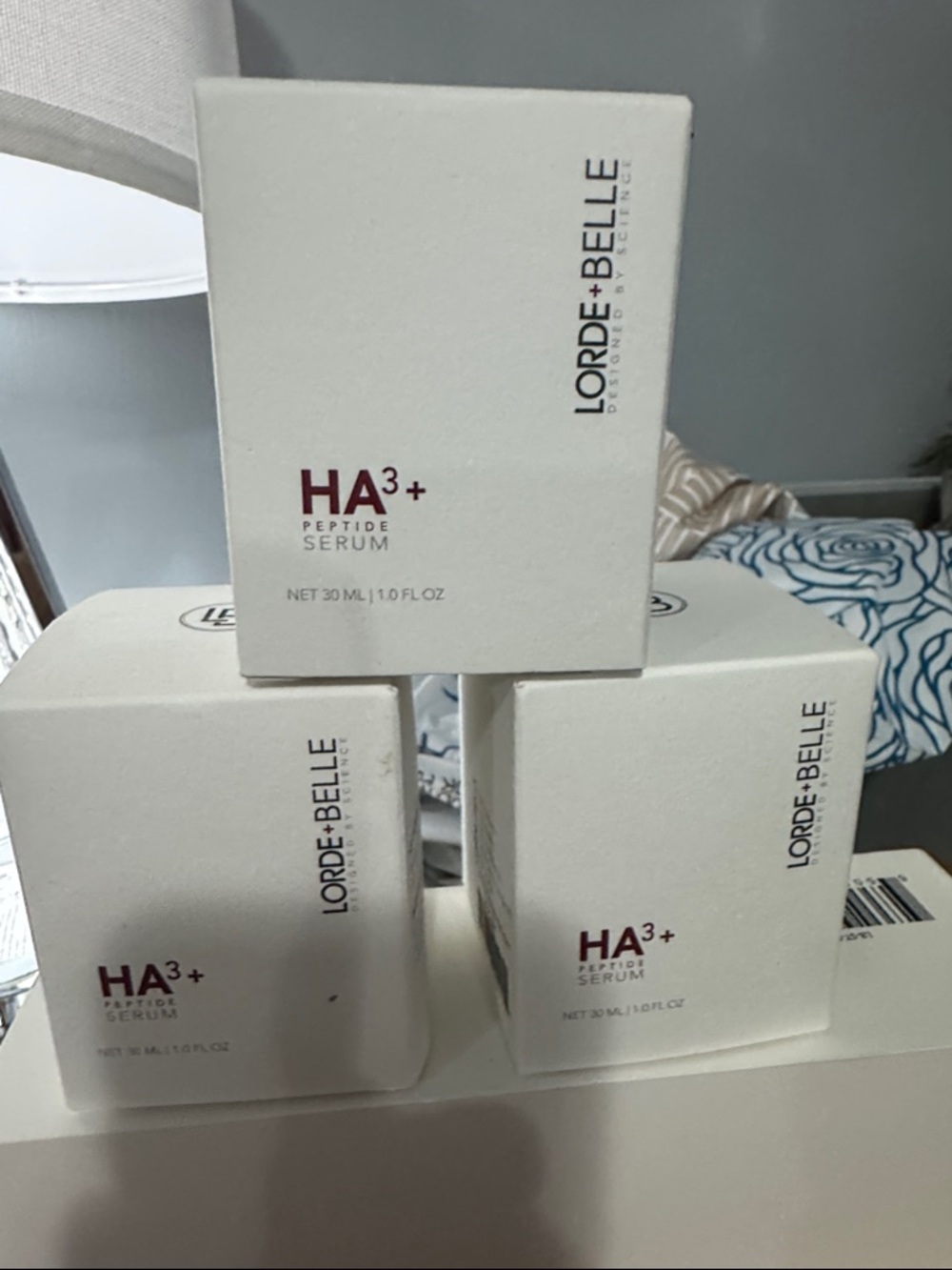 Lorde + Belle HA3+ Peptide Serum — White Box